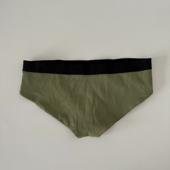 Hurley green halter two piece swimsuit, Size M top and S bottom - Picture 5 of 7